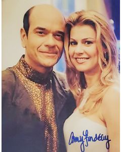 Amy Lindsay STAR TREK signed 8x10 # G02