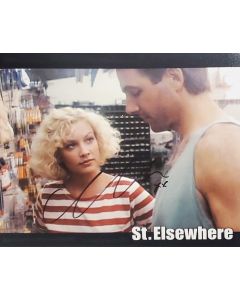 Cristen Kauffman ST. ELSEWHERE signed 8x10 # G08