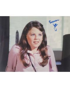 Dawn Lyn WONDER WOMAN signed 8x10 # G02