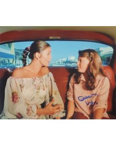 Dawn Lyn WONDER WOMAN signed 8x10 # G03