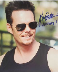 Kevin Dillon ENTOURAGE signed 8x10 # G01