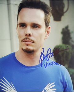 Kevin Dillon ENTOURAGE signed 8x10 # G03
