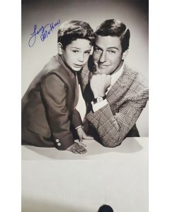Larry Matthews THE DICK VAN DYKE SHOW signed 8x10 # G02