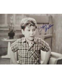 Larry Matthews THE DICK VAN DYKE SHOW signed 8x10 # G05