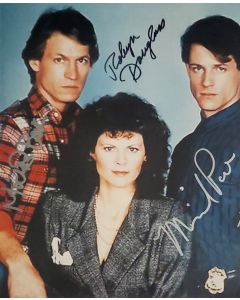 Michael Beck, Robyn Douglass & Michael Pare HOUSTON KNIGHTS signed 8x10 # G15