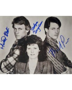 Michael Beck, Robyn Douglass & Michael Pare HOUSTON KNIGHTS signed 8x10 # G16