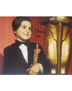 Tatum O'Neal WINNING OSCAR FOR PAPER MOON 1974 signed 8x10 # G09