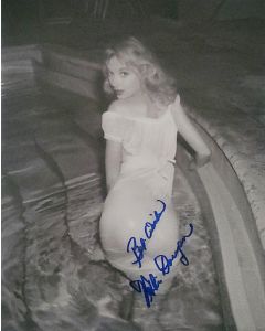 Vikki Dougan BACK FROM ETERNITY/TUNNEL OF LOVE signed 8x10 # G03