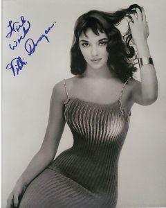 Vikki Dougan BACK FROM ETERNITY/TUNNEL OF LOVE signed 8x10 # G08