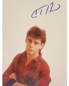 C. Thomas Howell OUTSIDERS /A TIGER'S TALE signed 8x10 # G02