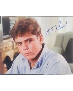 C. Thomas Howell E.T./OUTSIDERS signed 8x10 # G19