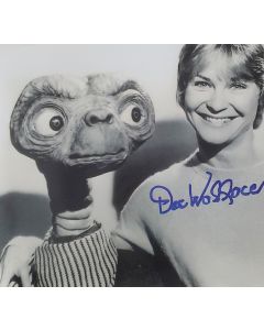 Dee Wallace E.T. signed 8x10 # G01