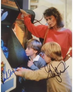 Paul Stout and Greg Morton SCARECROW AND MRS. KING signed by both 8x10 # G01