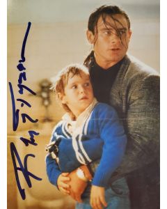 Richard Tyson KINDERGARTEN COP signed 8x10 # G04
