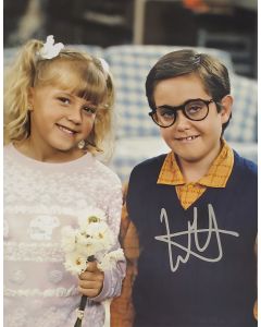 Whit Hertford FULL HOUSE signed 8x10 # G02