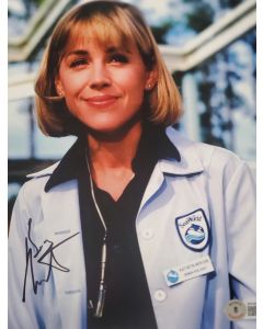 Bess Armstrong signed 8x10 JAWS 3-D  # G01