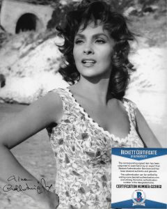 Gina Lollobrigida with Beckett COA #11