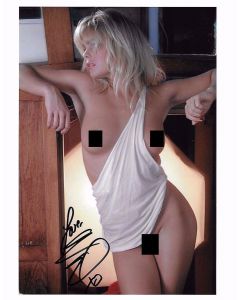 Erika Eleniak Nude 20