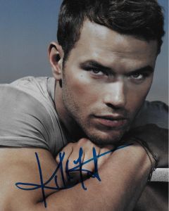 Kellan Lutz 8x10 # 2