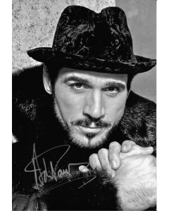 Adrian Paul Highlander 8.5X11 #23