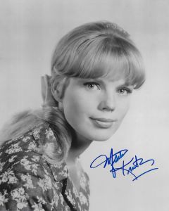 Marta Kristen 8X10 photo #12