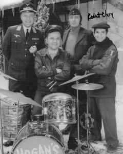Robert Clary Hogan's Heroes 8X10 #16