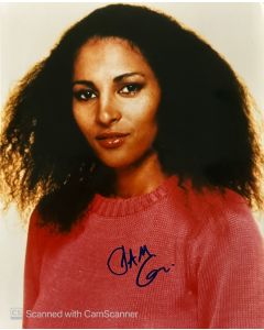 Pam Grier JACKIE BROWN, COFFY signed 8x10 @ The Hollywood Show 2025 #44