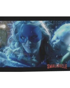 Britt Irvin SMALLVILLE signed 8x10 # G24