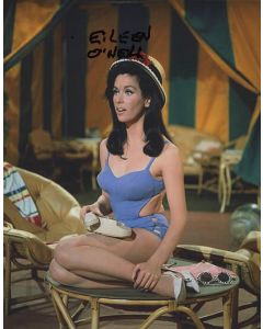 Eileen O'Neill BATMAN/ OPERATION ENTERTAINMENT signed 8x10 # G04