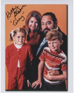 Kathy Garver FAMILY AFFAIR signed 8x10 # G02