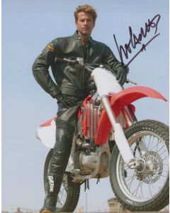 Lorenzo Lamas RENEGADE signed 8x10 # G03