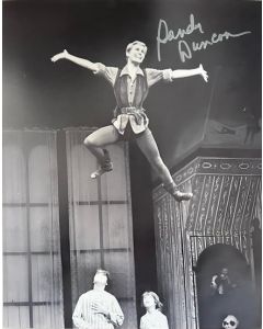 Sandy Duncan PETER PAN MUSICAL 1979-1982 Signed 8x10 Photo #15
