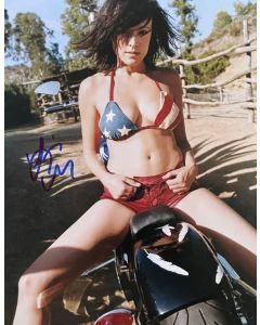 Liz Vassey THE TICK, CSI: VEGAS Original 8x10 Signed Photo #14