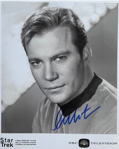 William Shatner STAR TREK TOS Original Autographed 8X10 Photo #18