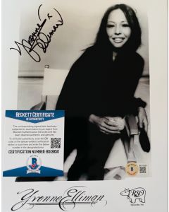 Yvonne Elliman Family 8x10 w/Beckett COA 2