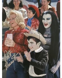 Pat Priest THE MUNSTERS TV SERIES 1964 Original Signed 8x10 Photo #31