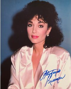 Stepfanie Kramer Hunter Original Autographed 8X10 Photo #17