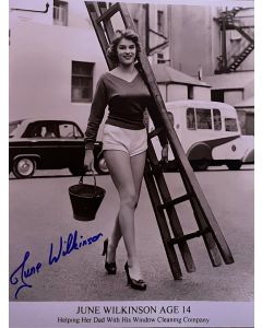 June Wilkinson RIP Original Autographed 8X10 Photo #26