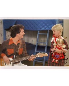 Olivia Hack BRADY BUNCH MOVIE Original Autographed 8x10 Photo #3