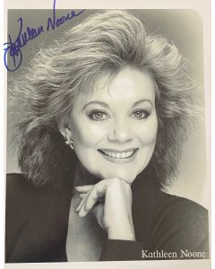Kathleen Noone KNOTS LANDING signed 8X10 Photo #8