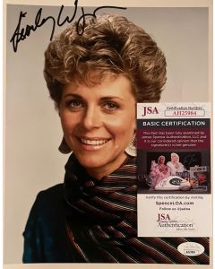 Lindsay Wagner THE BIONIC WOMAN Original Autographed 8X10 Photo w/JSA COA