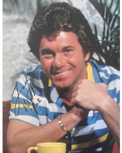 Larry Manetti Magnum, P.I. Original Autographed 8x10 Photo #2