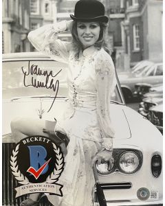 Joanna Lumley Absolutely Fabulous Original Autographed 8x10 Photo w/Beckett COA