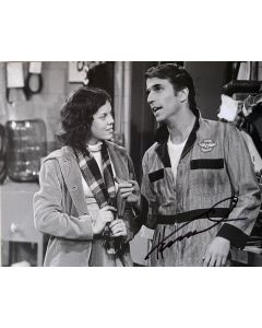 Henry Winkler HAPPY DAYS TV SERIES Original Signed 8x10 Photo #59