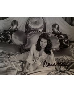 Maud Adams 007 OCTOPUSSY & THE MAN WITH THE GOLDNE GUN Original Signed 8X10 #2