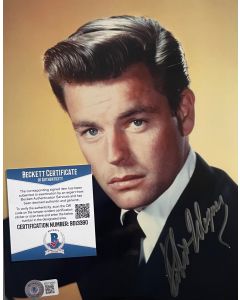 Robert Wagner 8x10 w/ Beckett COA