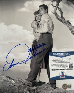 Anne Robinson War Of The Worlds 8x10 w/ Beckett COA