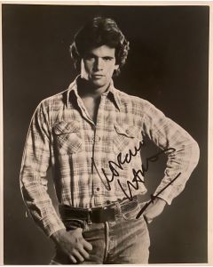 Lorenzo Lamas FALCON CREST Original Autographed 8X10 Photo #32