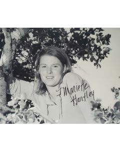 Mariette Hartley GUNSMOKE signed 8x10 # G17