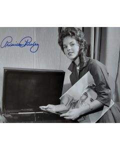  Priscilla Presley 8X10 #250